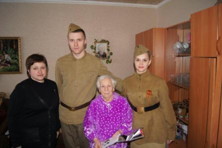 Тбилисская молодежь поздравила блокадников